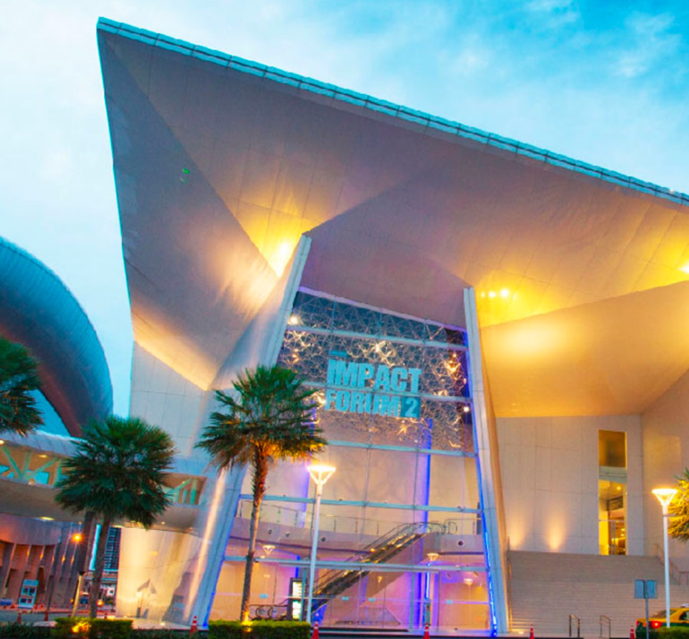 IMPACT Forum, Muang Thong Thani, at dusk